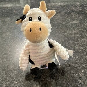 Prime Pets Dog Toy Adorable Cow Plush Squeaky Toy 8” x 6” NWT Farm Animal Friend
